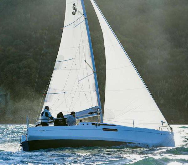 Specifications FIRST 27-2 (BENETEAU)
