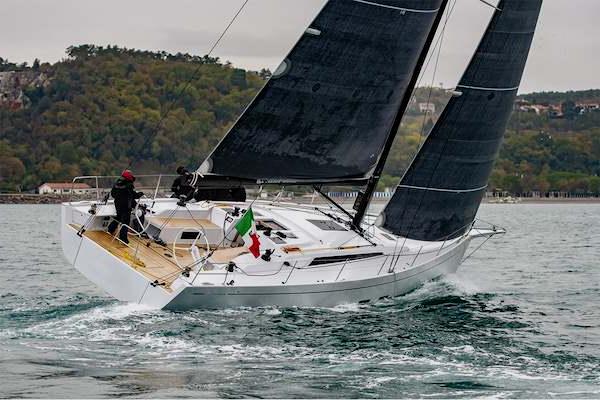 Specifications GRAND SOLEIL 48 RACE