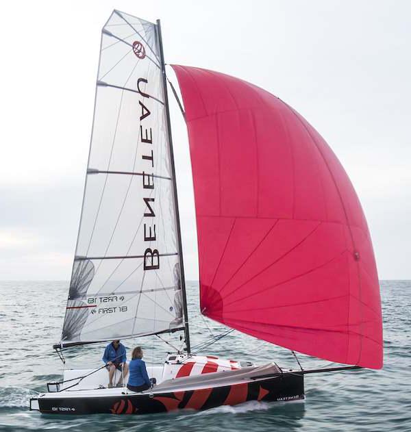 Specifications FIRST 18 SE (BENETEAU)