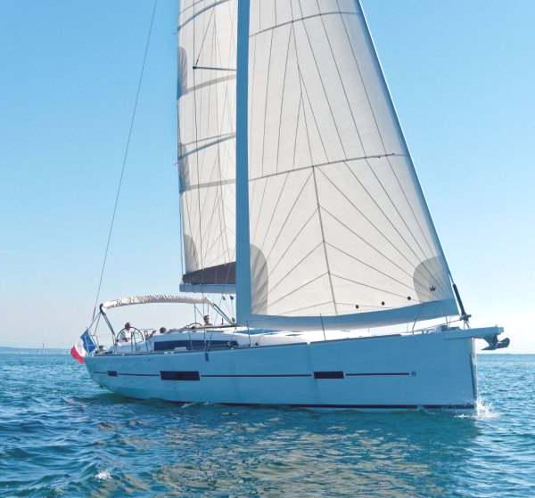 Specifications DUFOUR 512 GRAND LARGE