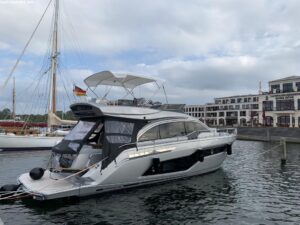 Galeon 510 Skydeck