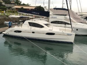 PRIVILEGE SERIE 5 CATAMARAN