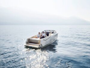 Ganz Boats Ovation 7.6