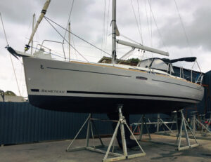 Beneteau Oceanis 370