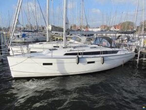 Hanse 418